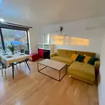 Ground Floor Flat On Bath Road!